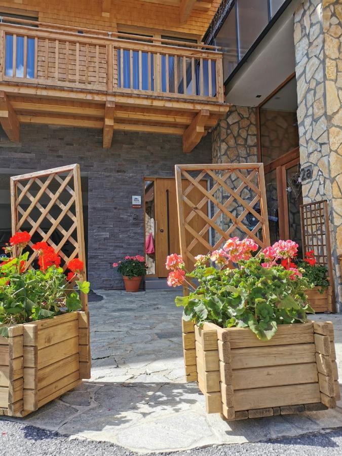 Hotel apartamentowy Naturhaus Am Arlberg *