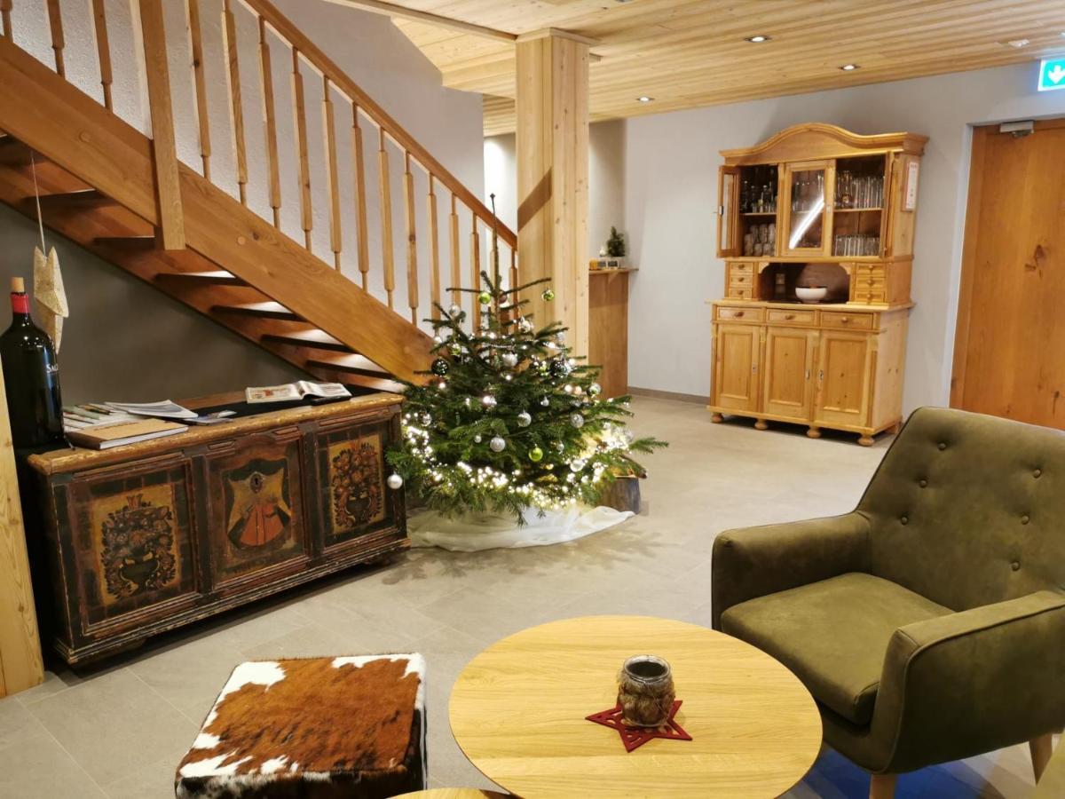 Hotel apartamentowy Naturhaus Am Arlberg *